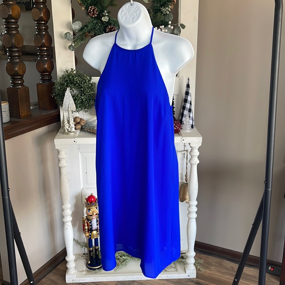 I LOVE this GB dress. 💙
